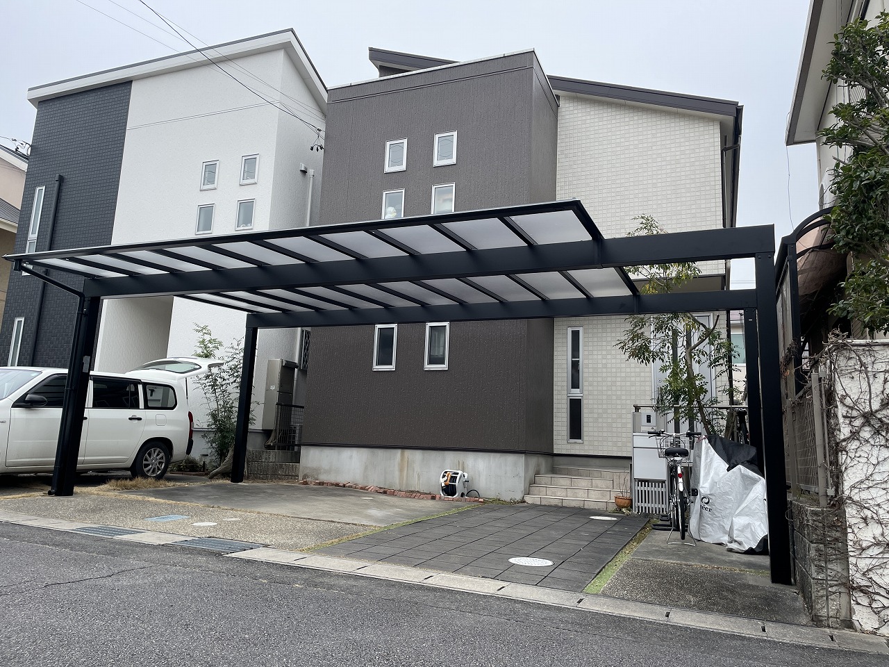 3台用カーポート|マイピュアガーデン | 愛知県岡崎市・幸田町 外構・新築外構・エクステリア・お庭工事の専門店