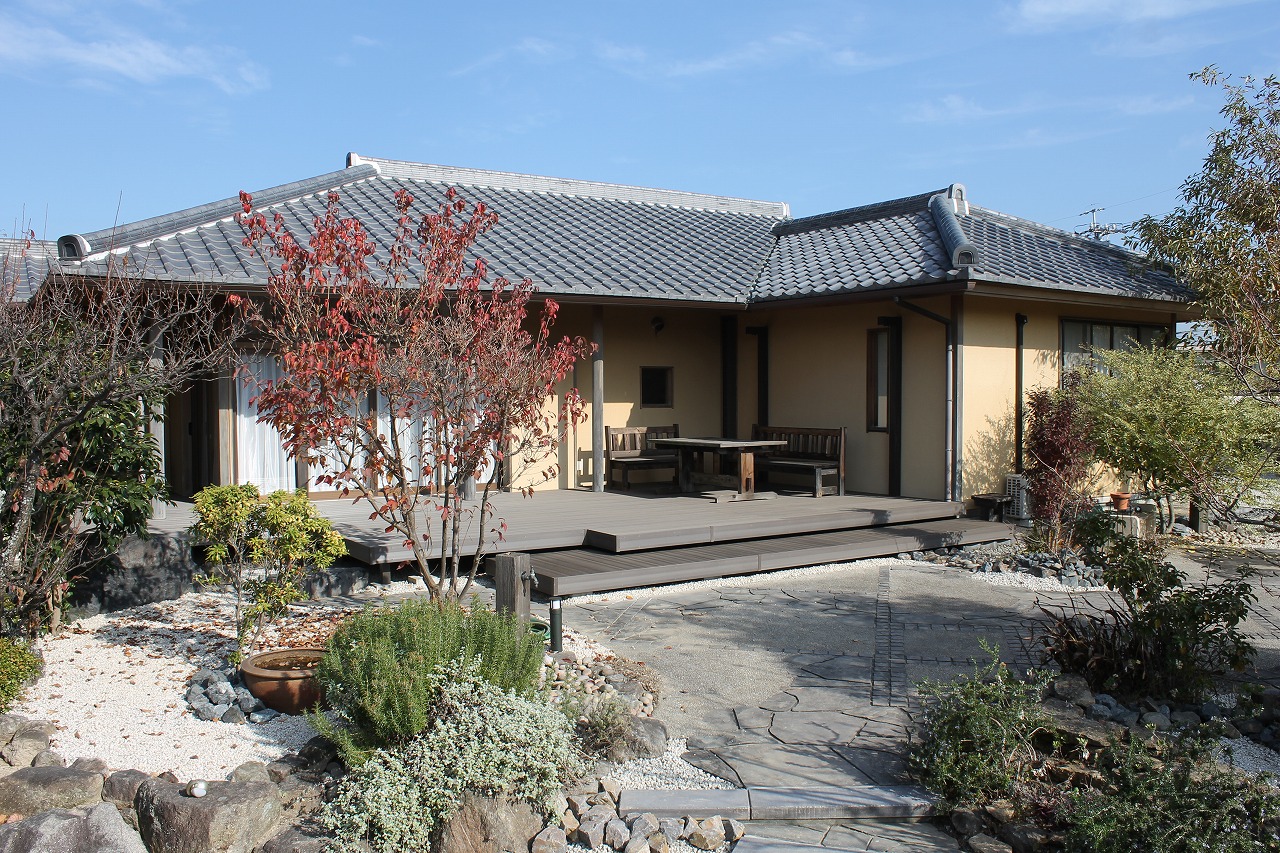 樹脂デッキ|マイピュアガーデン | 愛知県岡崎市・幸田町 外構・新築外構・エクステリア・お庭工事の専門店