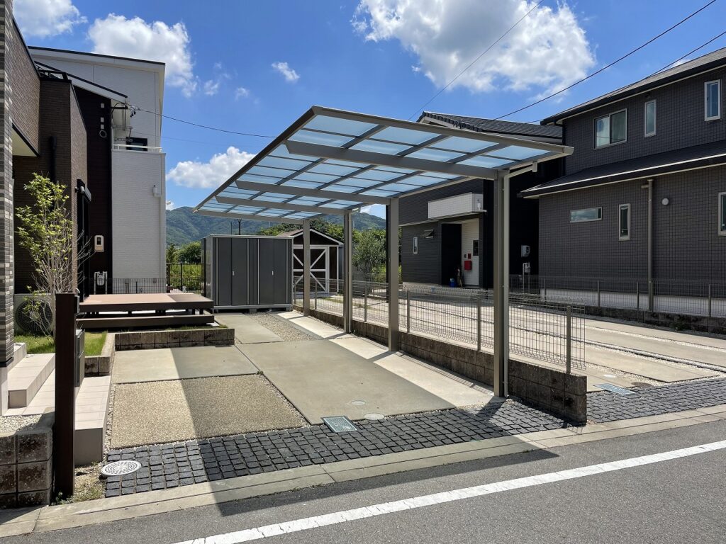 1台用2連棟カーポート|マイピュアガーデン | 愛知県岡崎市・幸田町 外構・新築外構・エクステリア・お庭工事の専門店